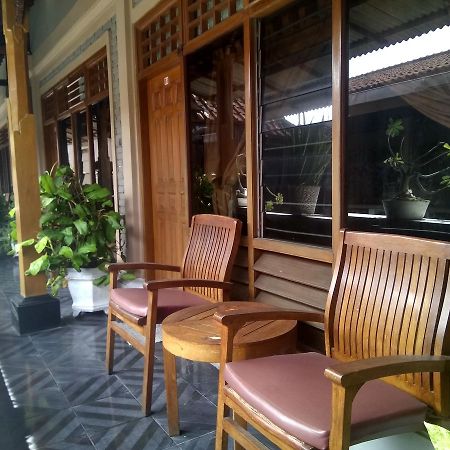 Rabasta Kuta Beach Inn Exterior photo