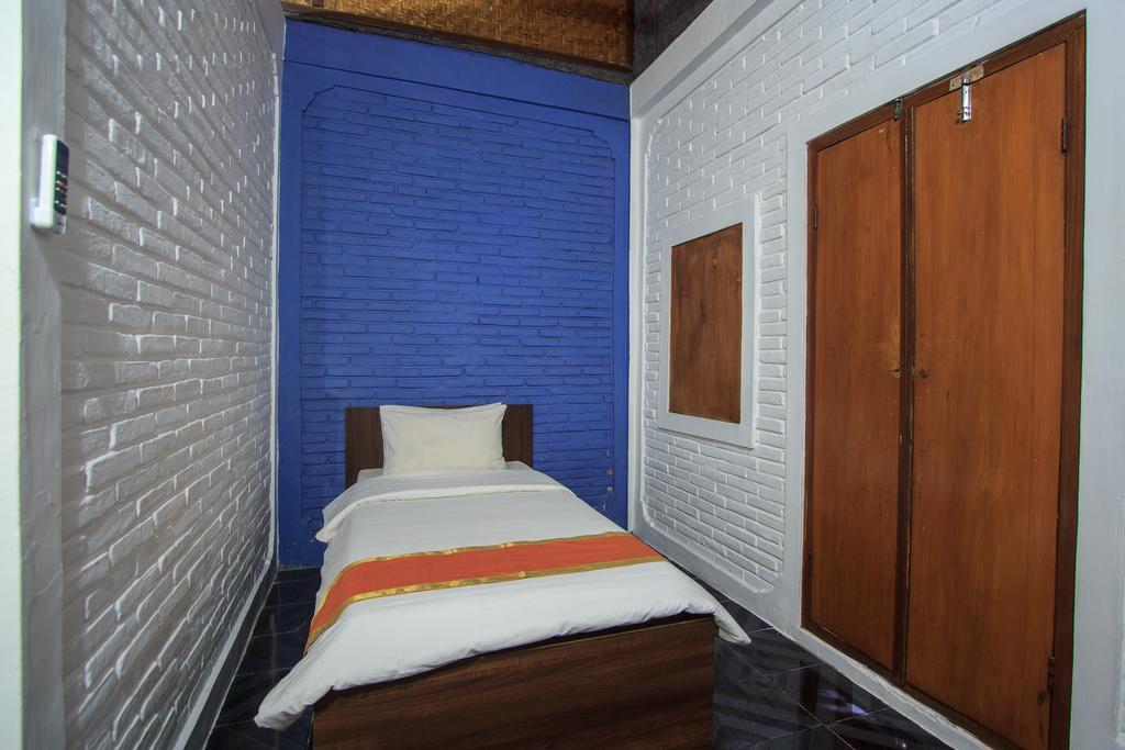 Rabasta Kuta Beach Inn Exterior photo