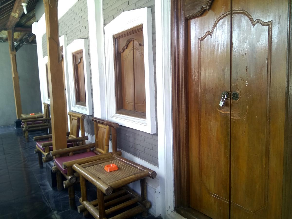 Rabasta Kuta Beach Inn Exterior photo